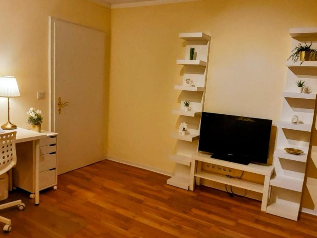 Schoene Ferienwohnung Mit Balkon Und Garten Nonnweiler Luaran gambar